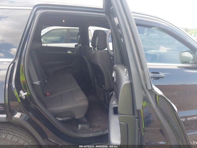 2018 JEEP GRAND CHEROKEE LAREDO 4X4 8