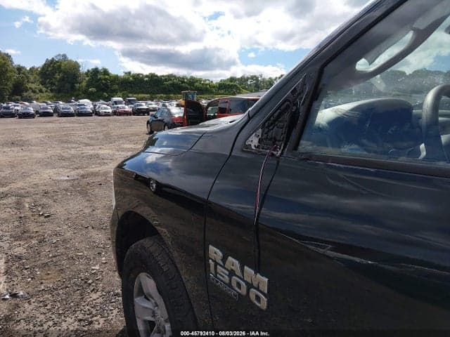 2019 RAM 1500 CLASSIC 18