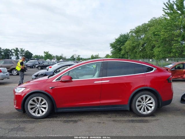 2017 TESLA MODEL X 13