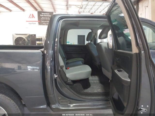 2018 RAM 1500 EXPRESS 4X4 5'7 BOX 8