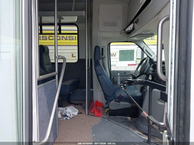 2017 FORD E-450 CUTAWAY 5
