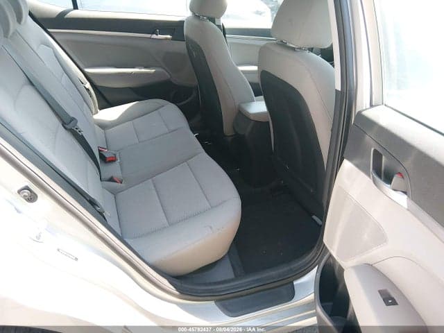 2020 HYUNDAI ELANTRA SE 8