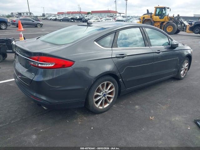 2017 FORD FUSION SE 4