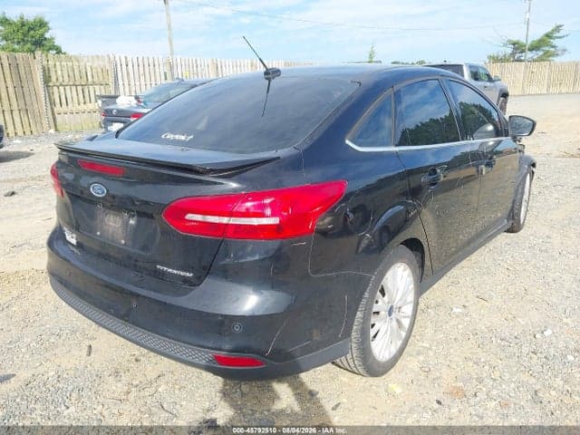2017 FORD FOCUS TITANIUM 4