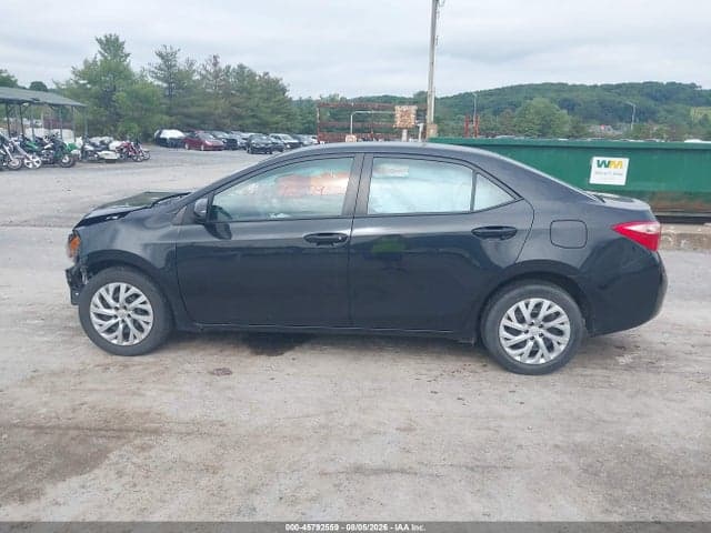 2018 TOYOTA COROLLA LE 15