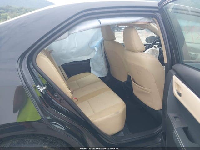 2018 TOYOTA COROLLA LE 8