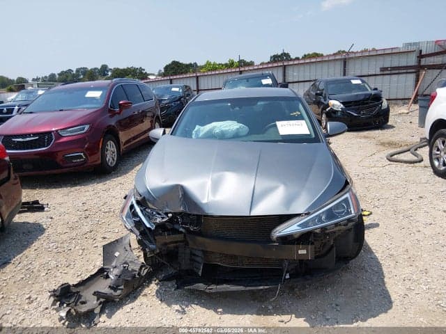 2019 HYUNDAI ELANTRA SEL 12