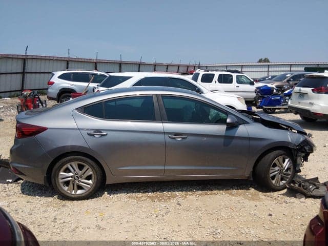 2019 HYUNDAI ELANTRA SEL 13