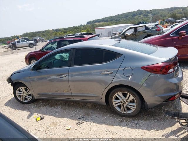 2019 HYUNDAI ELANTRA SEL 14