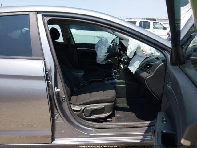 2019 HYUNDAI ELANTRA SEL 5