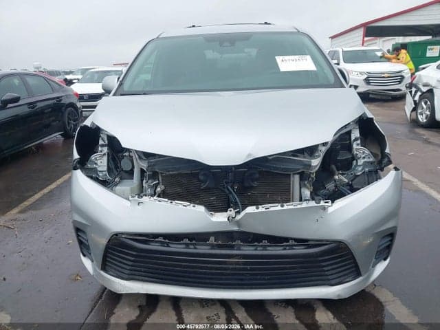 2019 TOYOTA SIENNA LE 8 PASSENGER 6