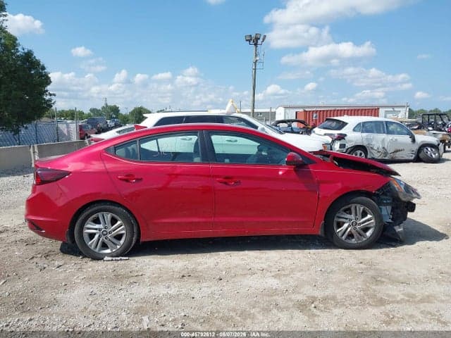 2020 HYUNDAI ELANTRA SEL 17
