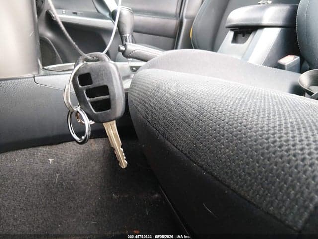 2017 TOYOTA RAV4 XLE 11