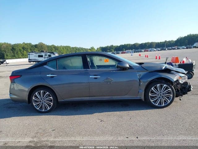 2025 NISSAN ALTIMA SL AWD 14