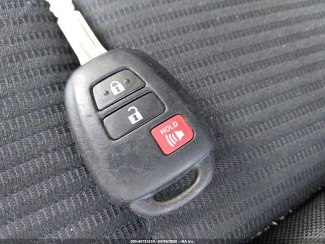 2017 TOYOTA RAV4 LE 11
