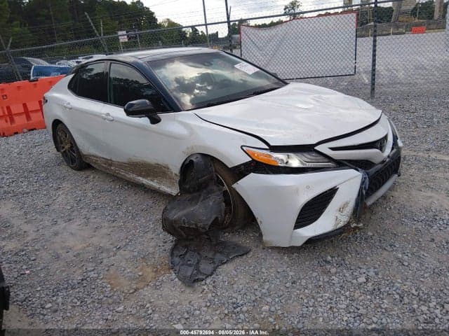 2020 TOYOTA CAMRY XSE - 1