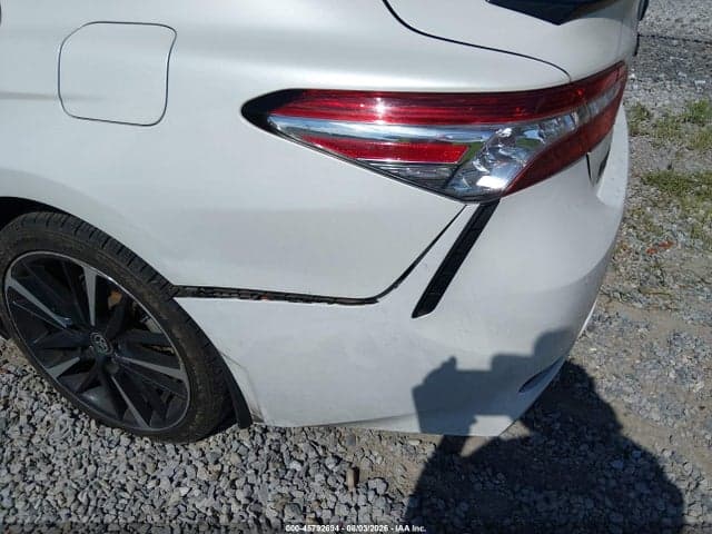 2020 TOYOTA CAMRY XSE 19
