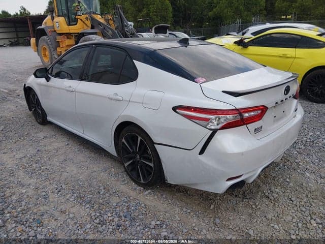 2020 TOYOTA CAMRY XSE 3
