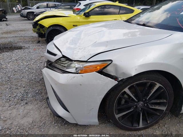 2020 TOYOTA CAMRY XSE 6