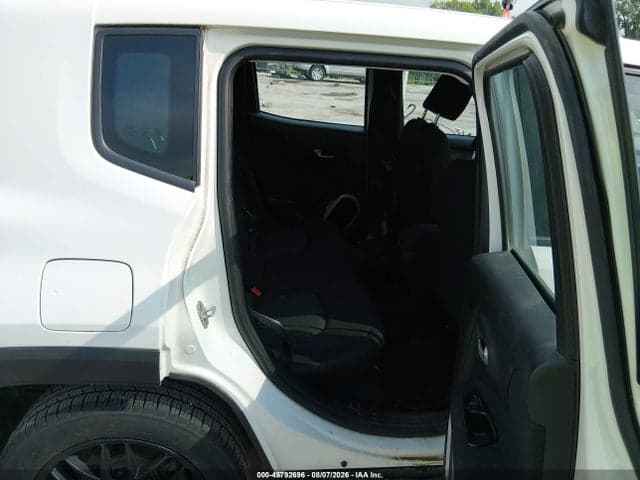 2017 JEEP RENEGADE SPORT 8