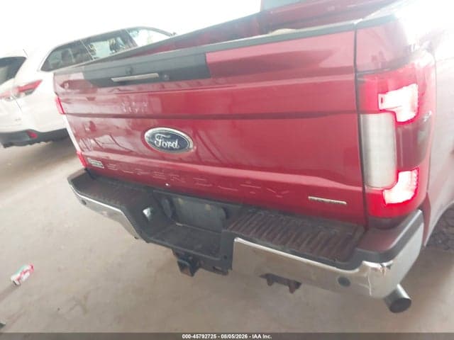2017 FORD F-250 LARIAT 16