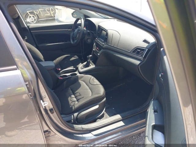 2018 HYUNDAI ELANTRA SEL 5