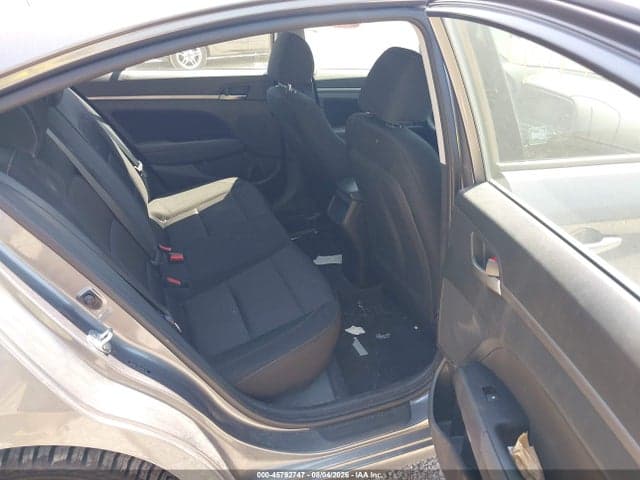 2018 HYUNDAI ELANTRA SEL 8