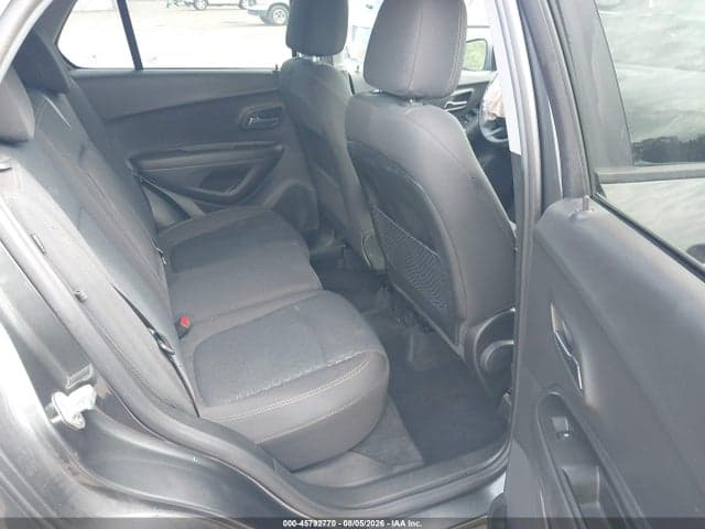 2020 CHEVROLET TRAX AWD LS 8