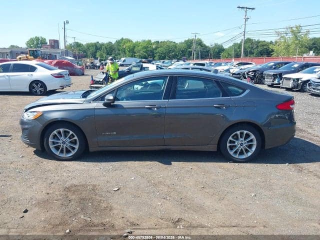2019 FORD FUSION HYBRID SE 14