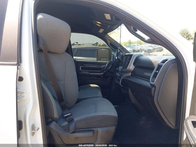 2024 RAM 2500 BIG HORN 4X4 6'4 BOX 5
