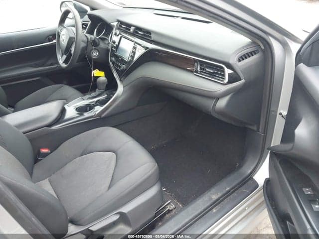 2020 TOYOTA CAMRY LE 5