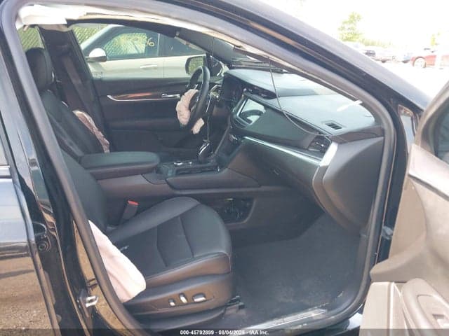 2021 CADILLAC XT5 AWD SPORT 5