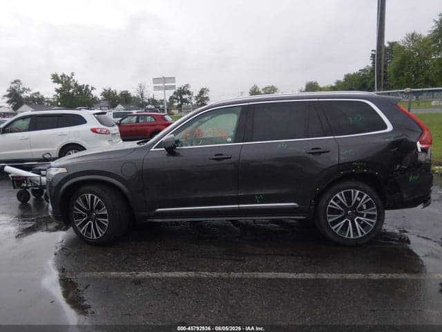 2025 VOLVO XC90 PLUG-IN HYBRID T8 PLUS 6-SEATER 14