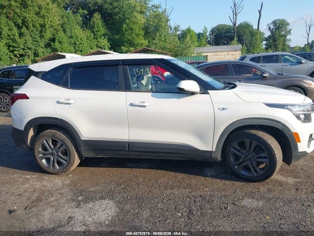 2021 KIA SELTOS LX 13