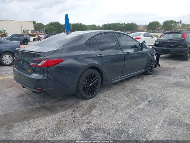 2026 TOYOTA CAMRY SE 4