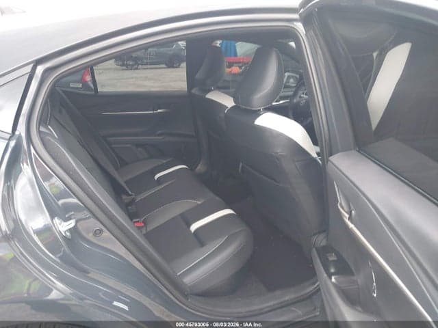 2026 TOYOTA CAMRY SE 8