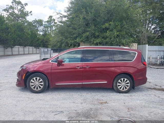 2018 CHRYSLER PACIFICA TOURING L 14