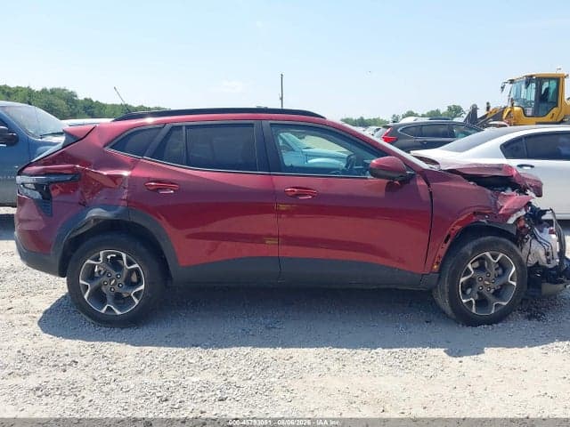 2025 CHEVROLET TRAX FWD LT 14