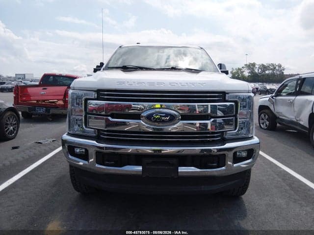 2017 FORD F-250 LARIAT 12