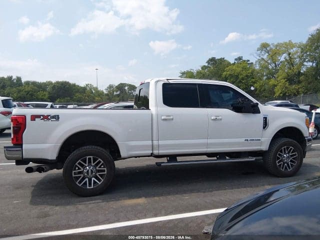 2017 FORD F-250 LARIAT 13