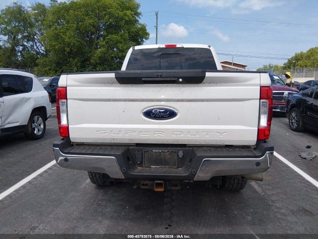 2017 FORD F-250 LARIAT 16