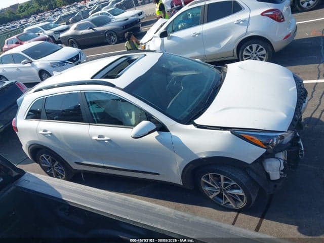 2022 KIA NIRO TOURING SE 14