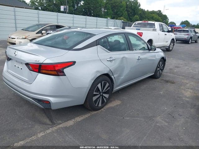 2021 NISSAN ALTIMA SV FWD 4