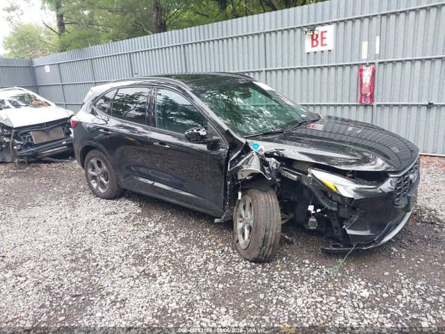 2024 FORD ESCAPE ST-LINE 1