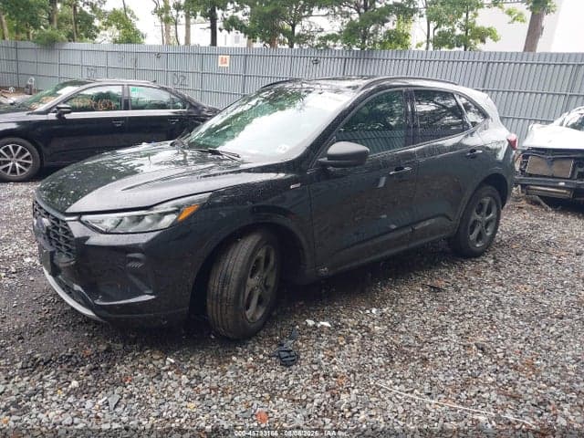 2024 FORD ESCAPE ST-LINE 2