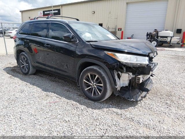 2017 TOYOTA HIGHLANDER XLE - 1
