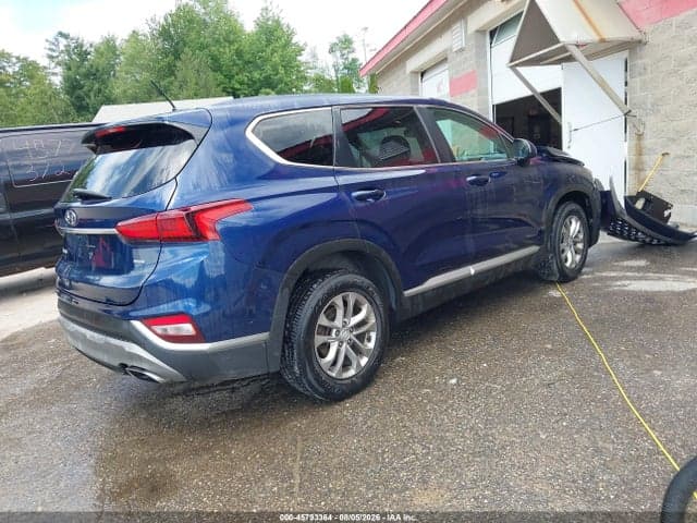 2019 HYUNDAI SANTA FE SE 4