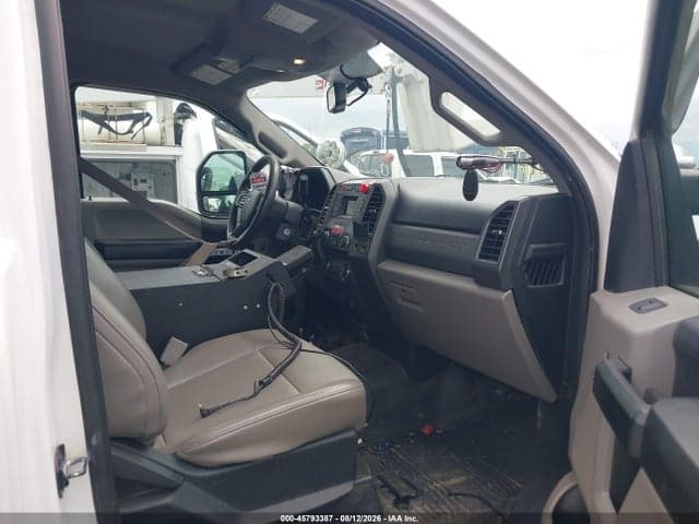2017 FORD F-550 CHASSIS XL 6