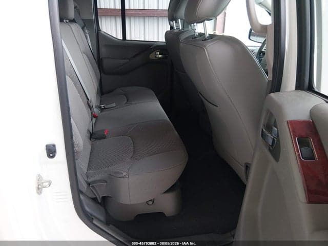 2020 NISSAN FRONTIER SV 4X4 8