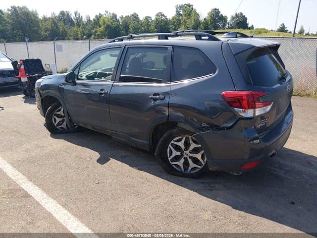 2022 SUBARU FORESTER PREMIUM 3